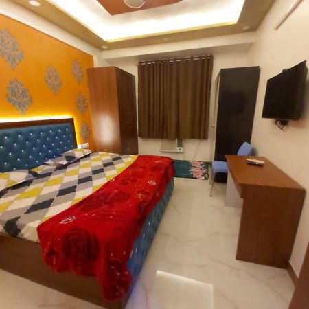 Karni Villa Lovely 2 Bhk Appt And Terrace Jaipur Bagian luar foto